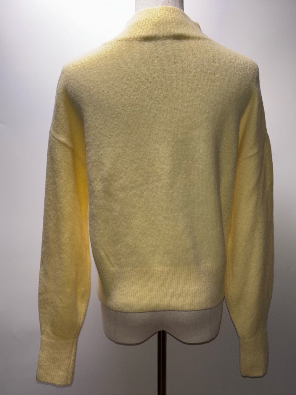 & Other Stories Light Yellow Mock Turtleneck Sweater Size XS - Picture 4 of 10